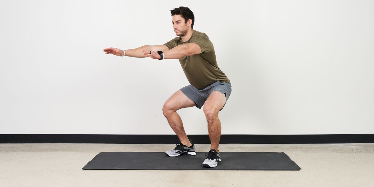 Tập squats để giảm xóc hông